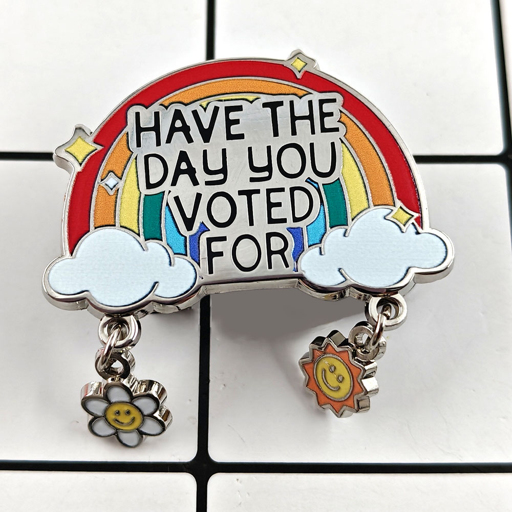 Broche de metal con texto de m - Embroidery Texture reseña y precio