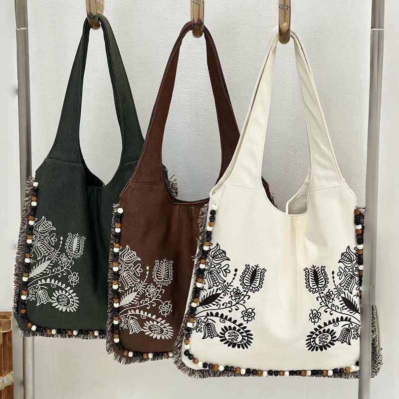 Bolsos de mano de la honda de  - Embroidery Design Patterns Flowers reseña y precio